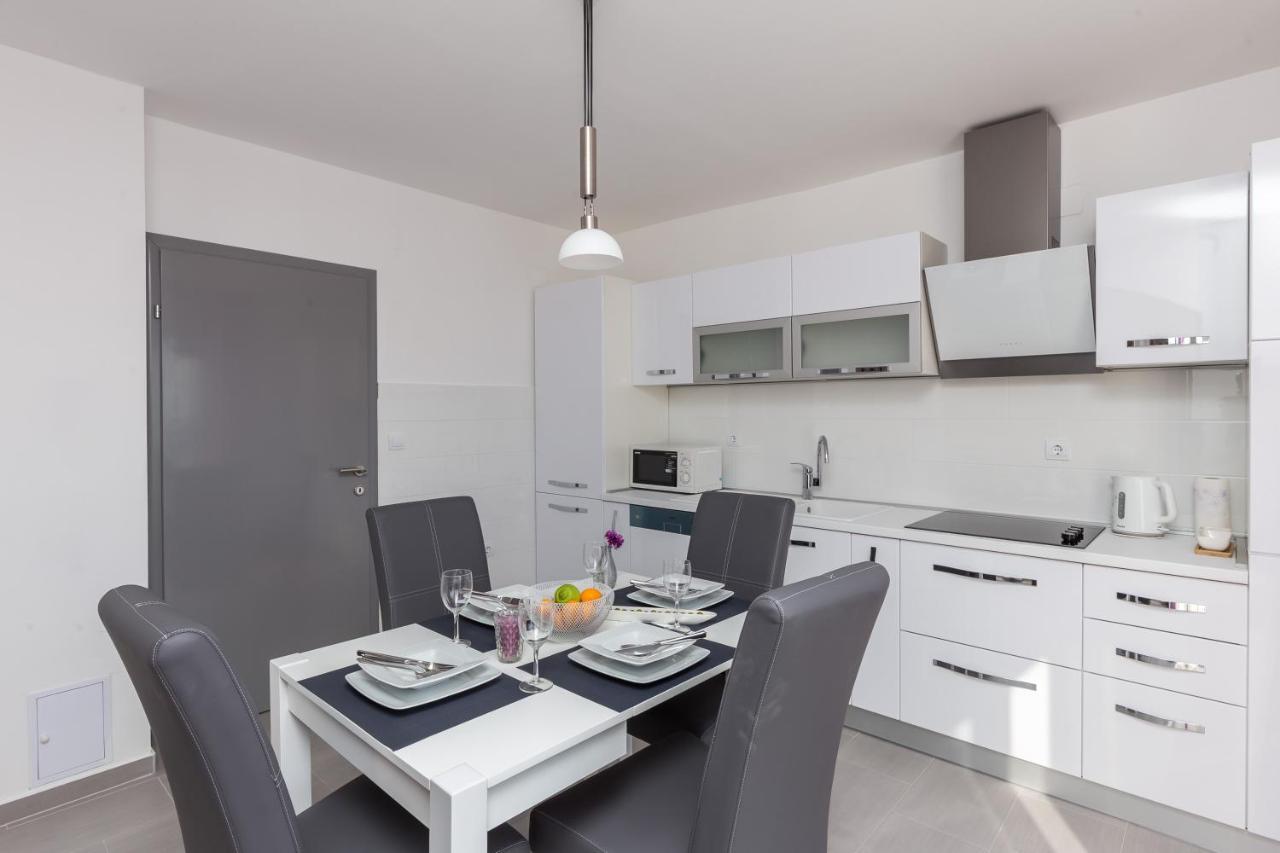 Apartments Villa Enzian Млини Экстерьер фото